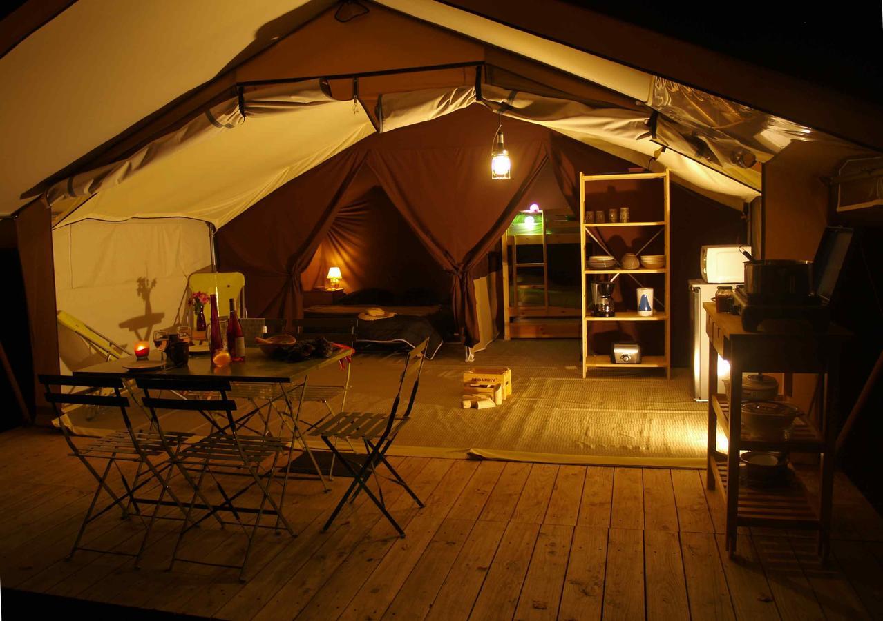 Cosycamp Hotel Chamalières-sur-Loir Zewnętrze zdjęcie
